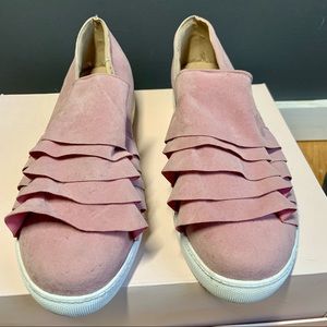 🌟3/$15! BRAND-NEW RUFFLED SLIDERS/ NEVER WORN!